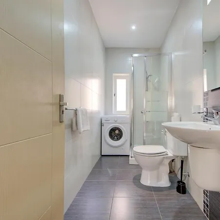 Appartement Sapphire Court 2 Bedroom By Shortletsmalta Sliema