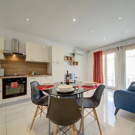 Sapphire Court 2 Bedroom By Shortletsmalta *