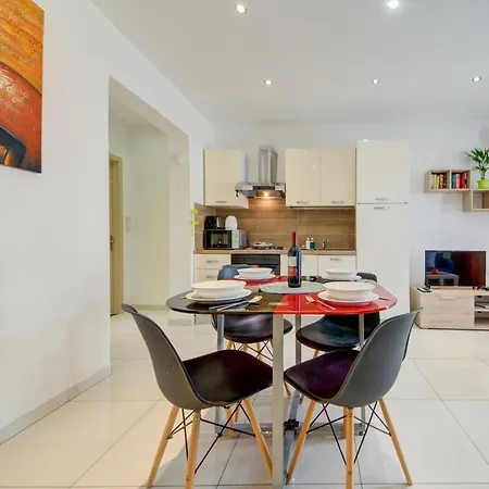 Sapphire Court 2 Bedroom By Shortletsmalta Appartement *